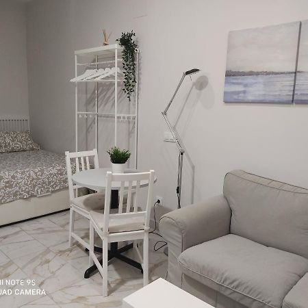 Estudio Maqueda Apartment Мадрид Екстериор снимка